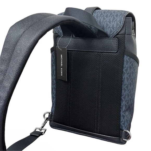 Michael Kors Cooper MK Logo Large Sporty Slingpack Backpack Admiral Blue - Picture 5 of 5